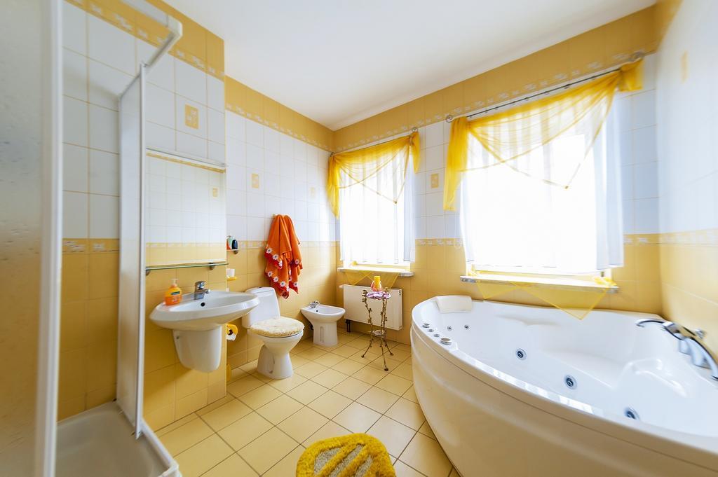 Uroczysko Bed & Breakfast Jastrowie ภายนอก รูปภาพ